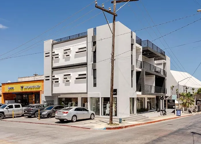New Listing • Prime Location • Cozy & Modern Apartment *