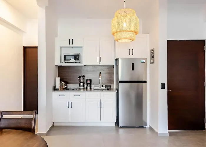 New Listing • Prime Location • Cozy & Modern * Cabo San Lucas