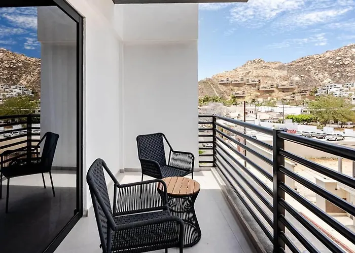 Apartment New Listing • Prime Location • Cozy & Modern *