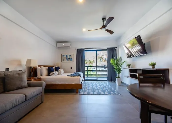 New Listing • Prime Location • Cozy & Modern Apartment Cabo San Lucas